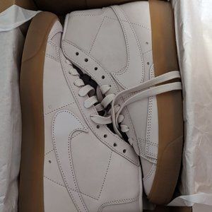 Nike Blazer Mid Premium 5 M/6.5 W